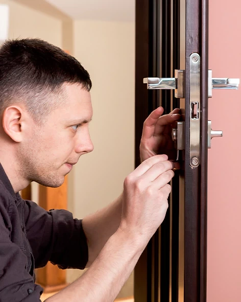 : Professional Locksmith For Commercial And Residential Locksmith Services in Manhattan Beach, CA